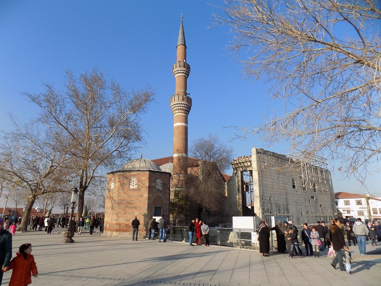 Ankara'nın kalbinde dünyanın hayranlıkla baktığı tarihi eser! Herkes yanındaki yer için gidiyor!