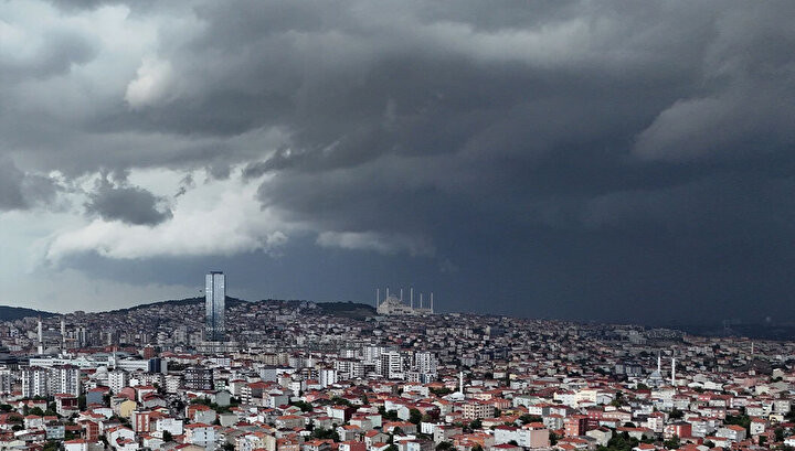 Cumulonimbus bulutları nedir, neden ortaya çıkar?