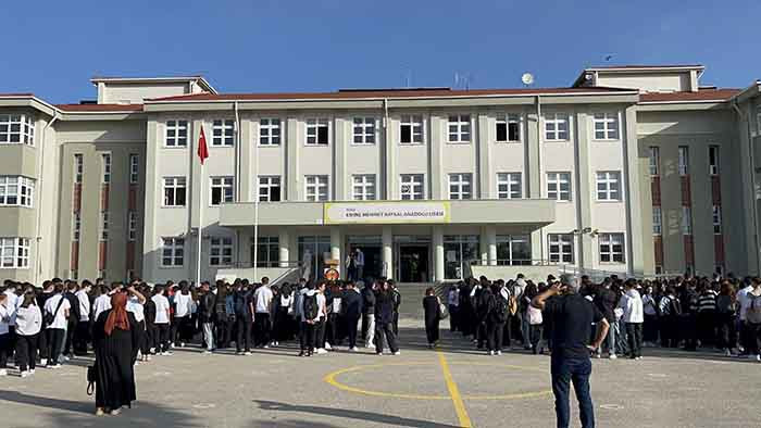 Bolu'da 45 bin 720 öğrenci ders başı yaptı!
