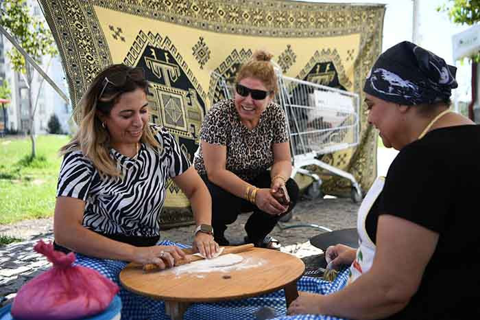 Mamak Belediyesi okullara temizlik ve kırtasiye malzemesi yardımı yaptı - Resim : 4