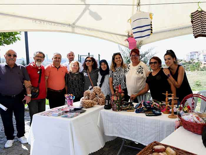 Mamak Belediyesi okullara temizlik ve kırtasiye malzemesi yardımı yaptı - Resim : 3