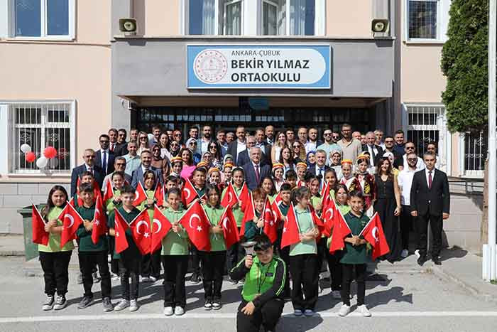 Ankara Çubuk'ta İlköğretim Haftası törenle kutlandı