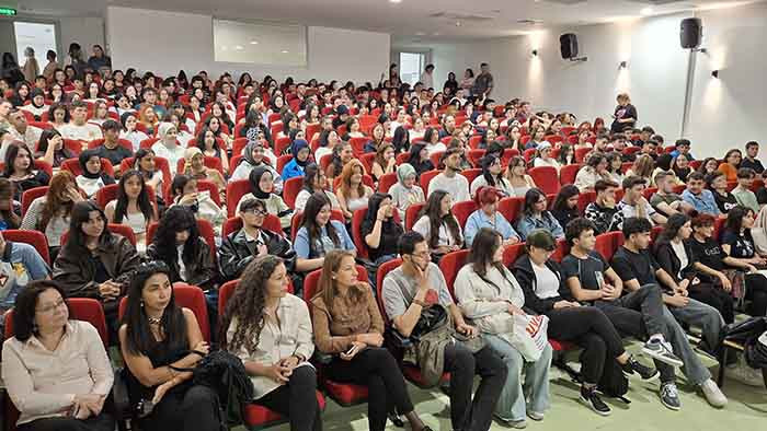 Ankara Beypazarı'nda öğrencilere madde bağımlılığından korunmanın yolları anlatıldı!