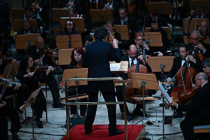 Ankara'da düzenlenen konserde bilim ile sanat sahnede buluştu!