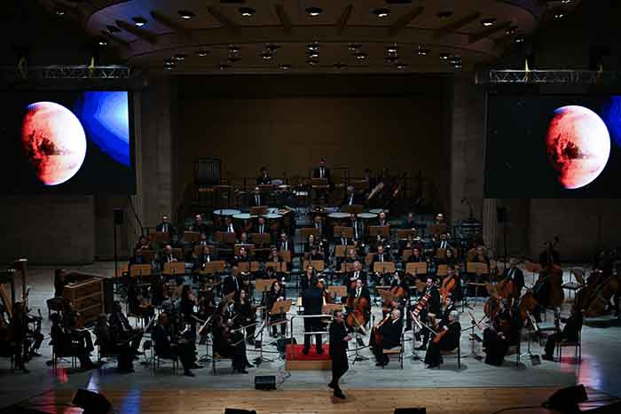 Ankara'da düzenlenen konserde bilim ile sanat sahnede buluştu! - Resim : 2