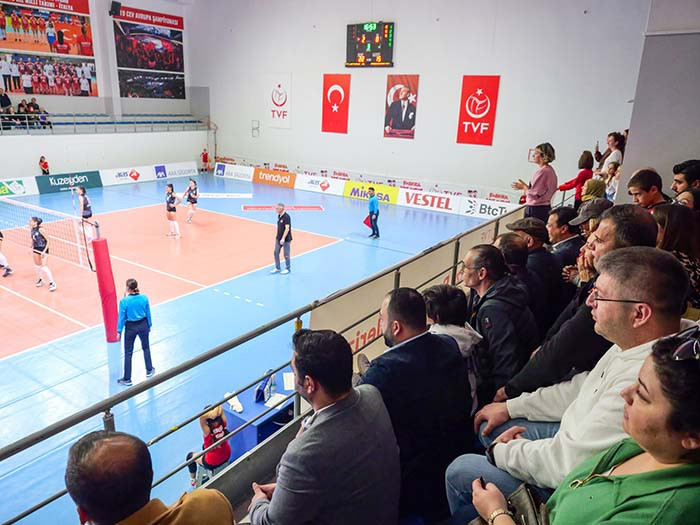 Etimesgut Belediyesi Voleybol Takımı'ndan 2 maçta 2 galibiyet!