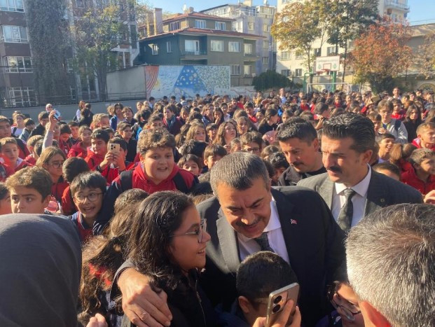 Bakan Tekin: “1 Ocak 2025 itibariyle tüm eğitimler Milli Eğitim Akademisi üzerinden yürüyecek”