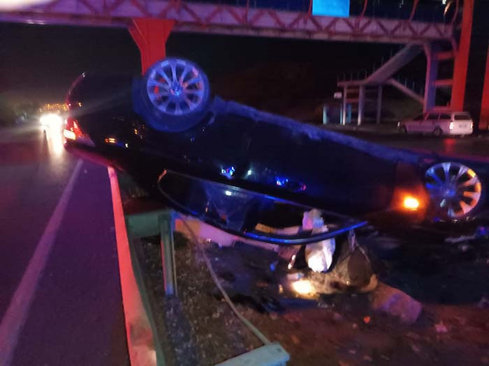 Ankara Mamak'ta trafik kazası! Otomobil takla attı, 6 kişi yaralandı!