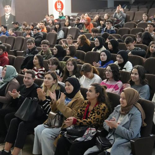 Keçiören Belediyesi öğrencilere sınava hazırlık eğitimi verdi