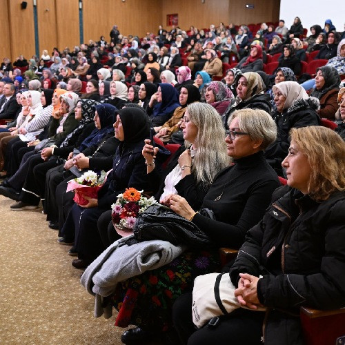 Altındağ Belediye Başkanı Tiryaki'den ilçe kadınlarına hayat mesajları - Resim : 2