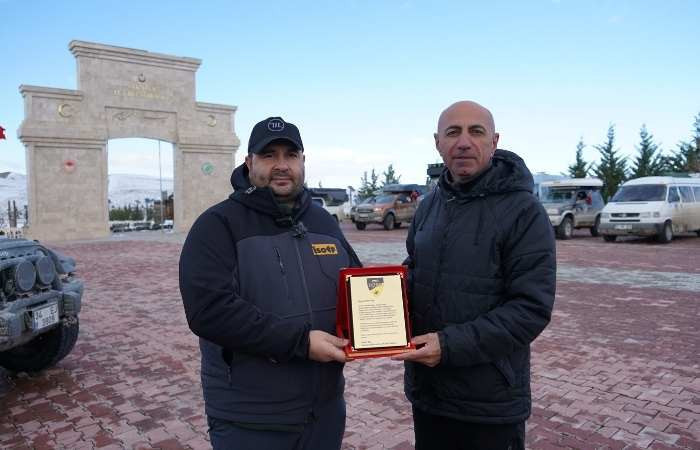 İstanbul'dan gelip Ankara Polatlı ve Haymana'da Off-Road araçlarla savaş alanlarını gezdiler - Resim : 2