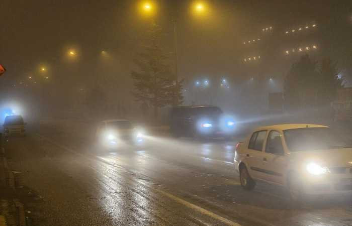 Ankara - Konya kara yolunda görüş mesafesi 20 metreye kadar düştü