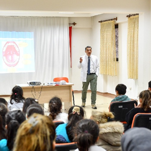 Altındağ Belediyesi gençlere ağız ve diş sağlığı taraması gerçekleştirdi