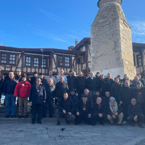 Altındağ Belediyesi ilçedeki erkeklere Eskişehir'i gezdirdi