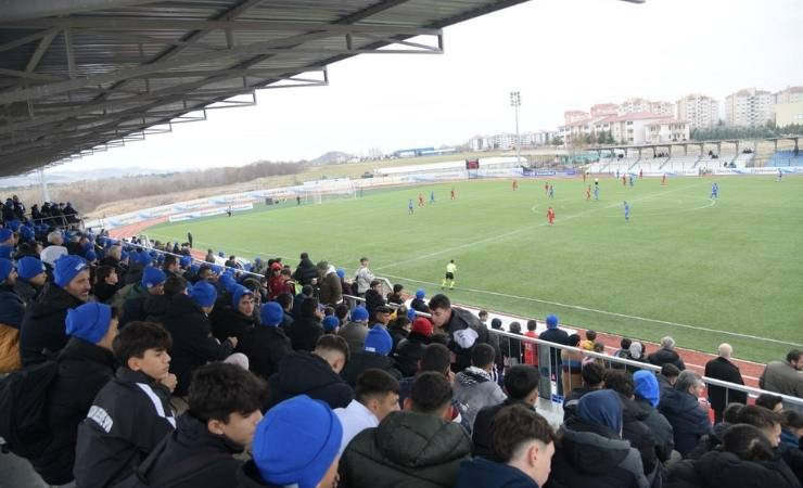 Kahramankazan Belediyespor'un Ankara rekorunu kırmasına 2 maç kaldı