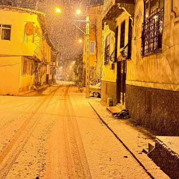 Çankırı ve Çorum'da kar yağışı etkili oldu