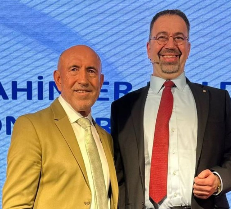 Daron Acemoğlu kötü haberi verdi: Asgari ücrete yüzde 50 zam gelse de gelir artmayacak!