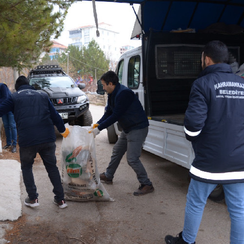 Kahramankazan Belediyesi ihtiyaç sahiplerinin ısınma ihtiyacını karşılıyor