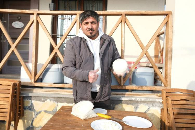 Kediden tam not aldı! Erzincan'da ilginç Tulum Peyniri testi