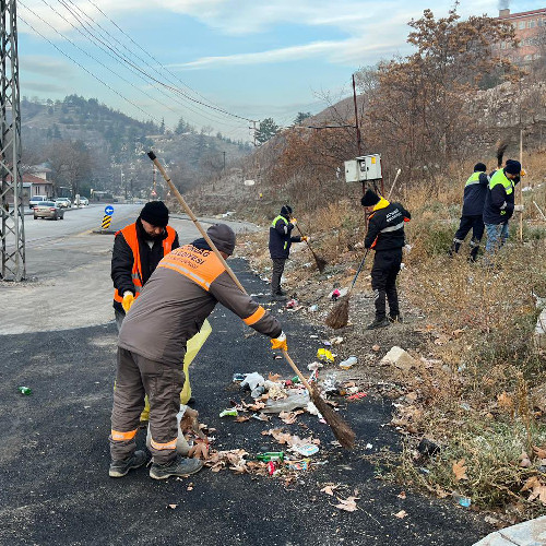 Altındağ Belediyesi geniş kapsamlı mahalle temizliklerine devam ediyor - Resim : 2