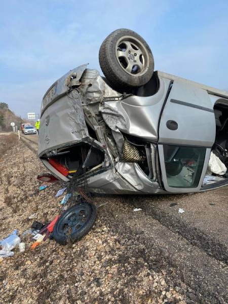 Ankara'da kontrolden çıkan otomobil metrelerce savruldu