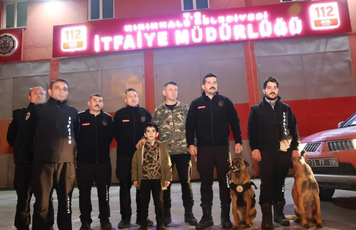 Kırıkkale’den 2 hassas burunlu köpek Konya’daki arama çalışmaları için bölgeye sevk edildi