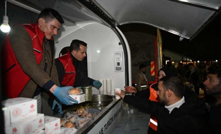 Ankara'da Miraç Kandili dualarla idrak edildi - Resim : 2