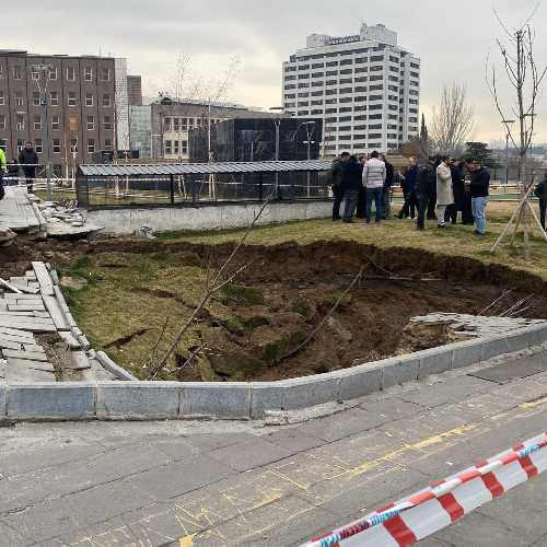 Ankara Ulus Meydanında göçük! ABB'den resmi açıklama - Resim : 2