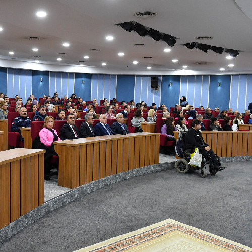 Altındağ Belediyesi salı sohbetlerinde Milli Yüzücü Yusuf Akgün'ü misafir etti