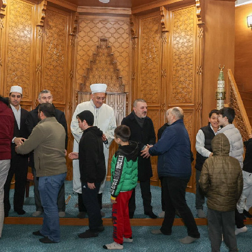 Sincan Belediyesinin Berat Kandili programına yoğun ilgi