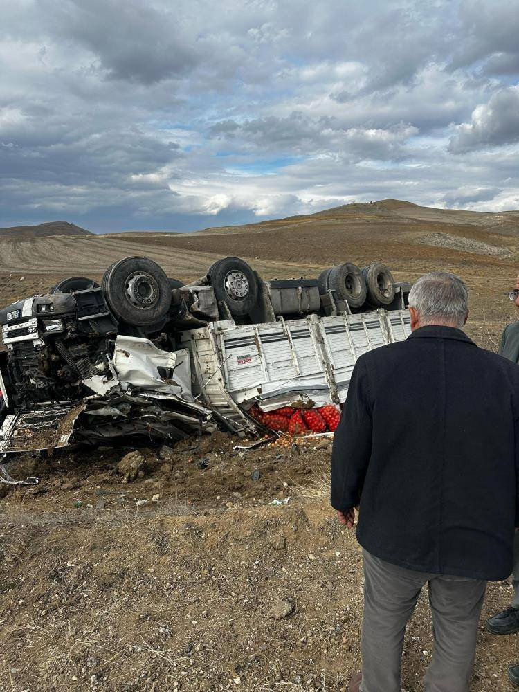 Ankara'da kamyon kazası: 5 kişi yaralandı
