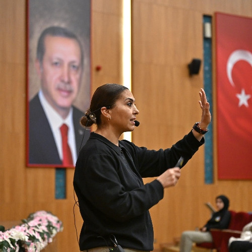 Altındağ Belediyesi kadınları çocuklarda madde kullanımı konusunda bilgilendirdi