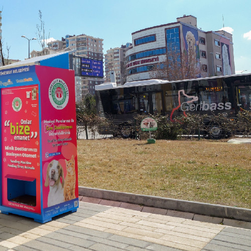 Etimesgut Belediyesi hayvanlar için sokaklara Mamamatik koyuyor - Resim : 2