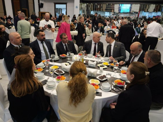 Etimesgut Belediyesi’nden Ardahan’ın düşman işgalinden kurtulma yıl dönümüne özel iftar yemeği