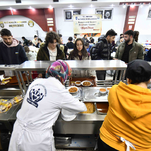 ABB Gençlik sofralarında iftar heyecanı: Öğrencilere ücretsiz yemek - Resim : 2