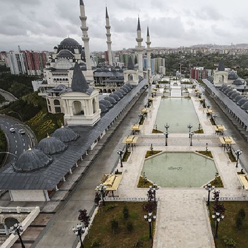 İhtişamıyla Ankara'nın manevi yüzleri arasına girdi: 6 yıldır dimdik ayakta