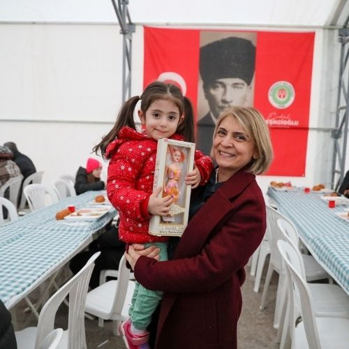 Etimesgut Belediyesi iftar programlarına yoğun ilgi sürüyor