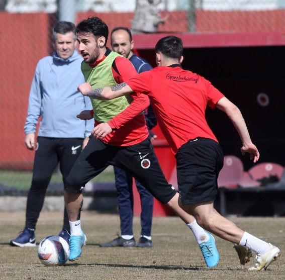 Hüseyin Eroğlu kaybetmeyen bir takım yarattı!