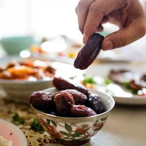 Ramazan ayında sağlık beslenme! Ramazan ayında nasıl kilo verilir? Oruçlu iken yapılması gerekenler