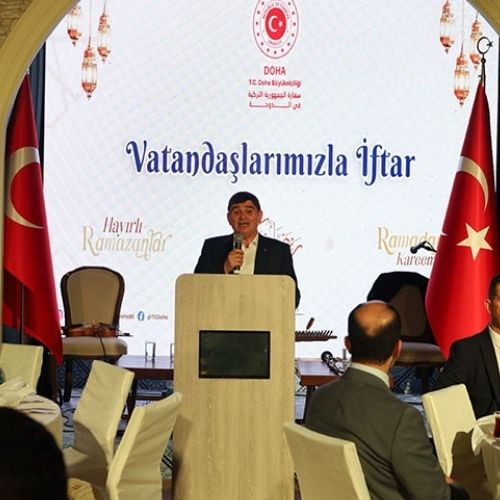 Doha Büyükelçiliği'nde Türkler iftarda buluştu