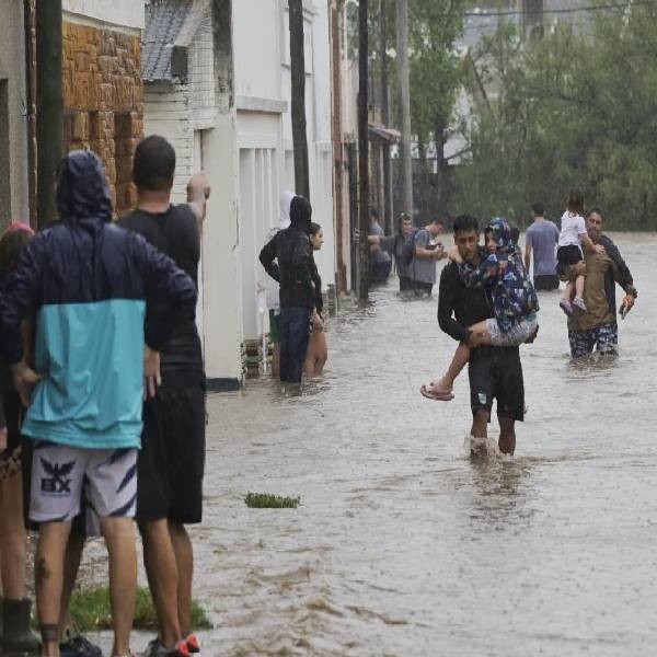 Arjantin'deki sel felaketi can almaya devam ediyor