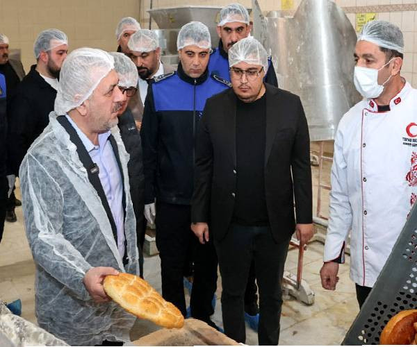 Sincan'da Belediye Başkanı Ercan fırın ve pastaneleri denetledi