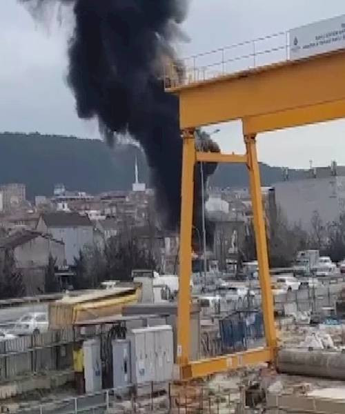 İstanbul'da yangın mı oldu? İstanbul'da nerede yangın çıktı?