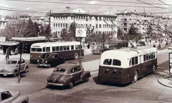 Başkent Ankara'da bir devrim yaratmıştı: Troleybüs ulaşım yükünü almıştı - Resim : 2