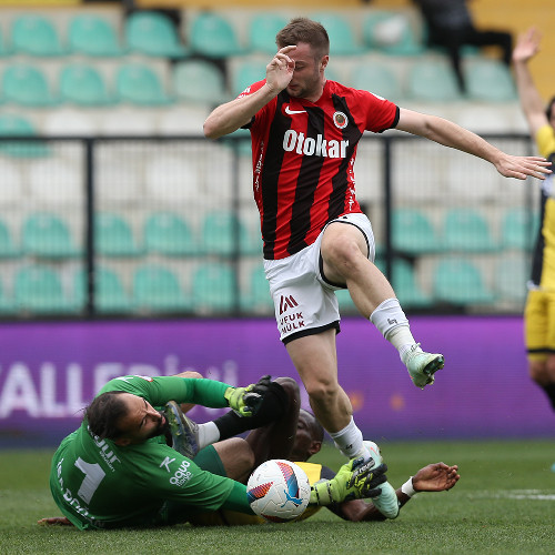 Gençlerbirliği deplasmanda İstanbulspor'a 5-0 mağlup oldu