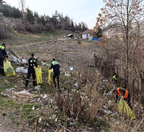 Altındağ Belediyesi mahallelerde temizlik çalışmalarına devam ediyor