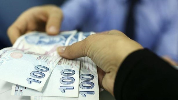 İşverenler ellerini ceplerine attı! Asgari ücretli çalışanlara 2 bin TL bayram ikramiyesi harçlığı