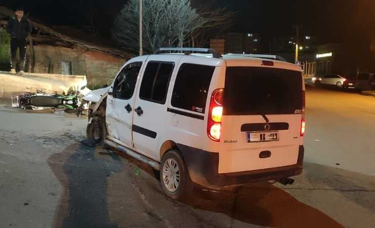 Kırıkkale'de kazada yola savrulan motosiklet sürücüsü hastanede hayatını kaybetti