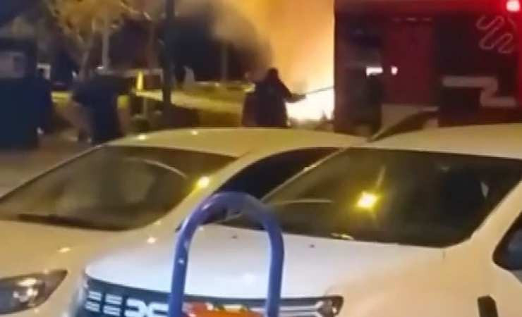 Polatlı'da seyir halindeki araç alev alıp kullanılamaz hale geldi