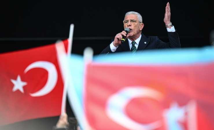 Müsavat Dervişoğlu'ndan başkentte Türkçülük Günü mesajları